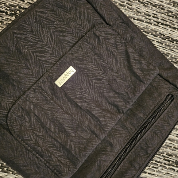 Baggallini Nylon Crossbody Medium Size Bag - Picture 3 of 8